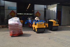 福瑞得機(jī)械手扶雙輪壓路機(jī)，手扶單輪壓路機(jī)，座駕壓路機(jī)及時包裝發(fā)貨