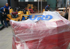 福瑞得機械座駕壓路機、手扶壓路機、灌縫機及時包裝發(fā)貨